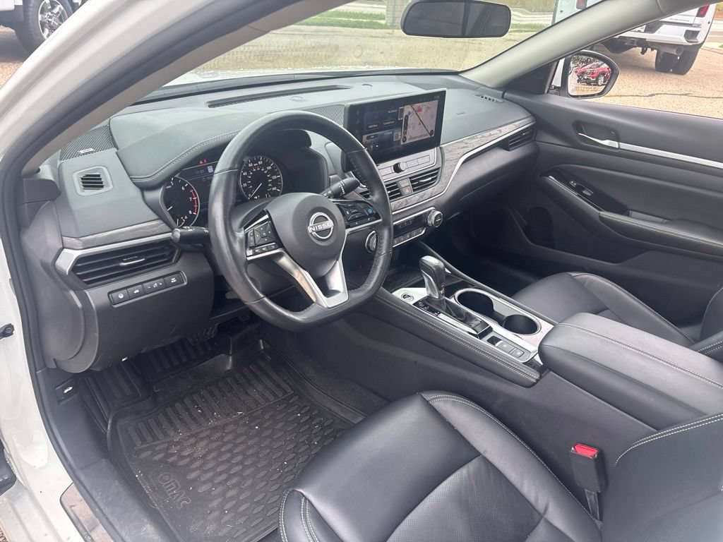 Used 2024 Nissan Altima 2.5 SL AWD/4WD image 17
