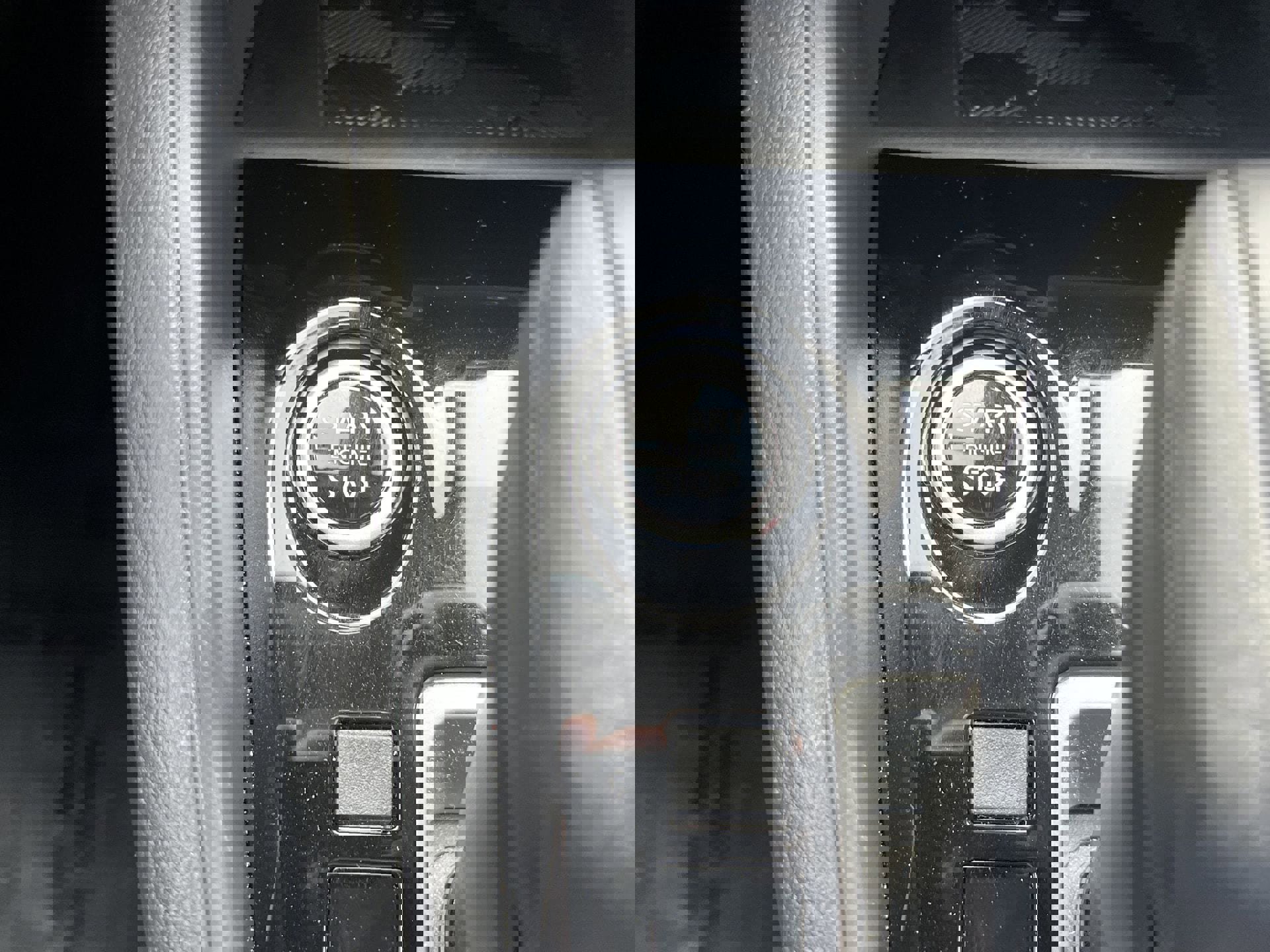 Certified 2025 Nissan Versa SV w/ Trunk Package image 6