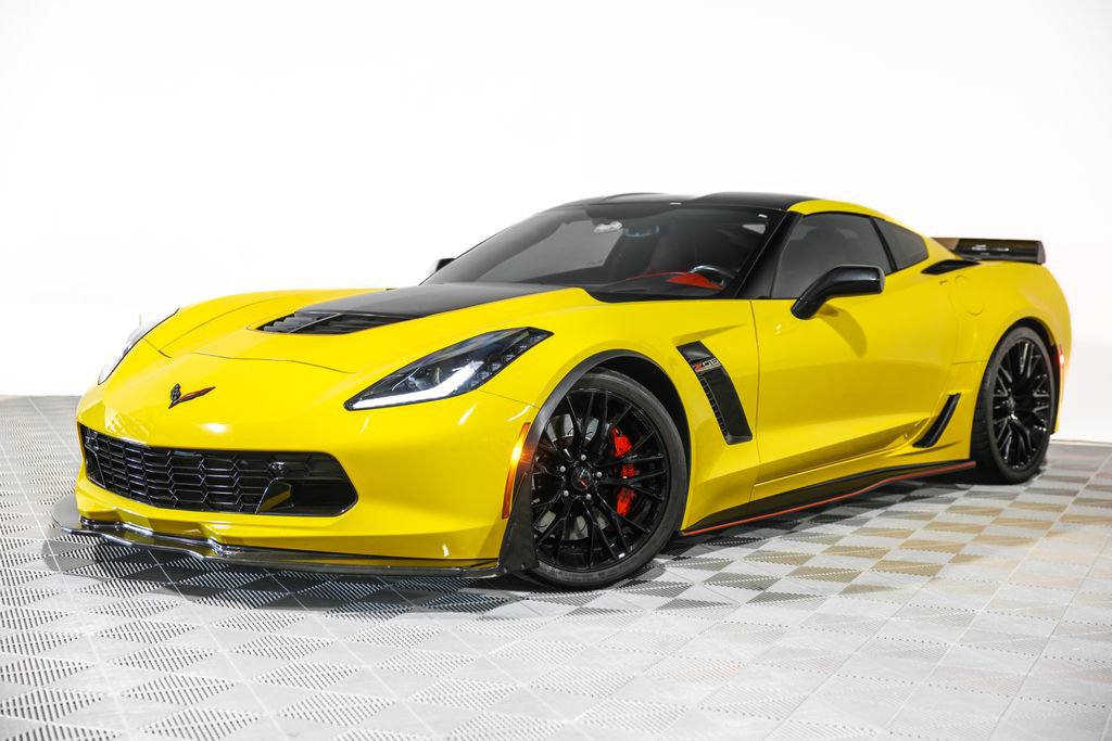 Used 2016 Chevrolet Corvette Z06 w/ 3LZ Preferred Equipment Group RWD image 12