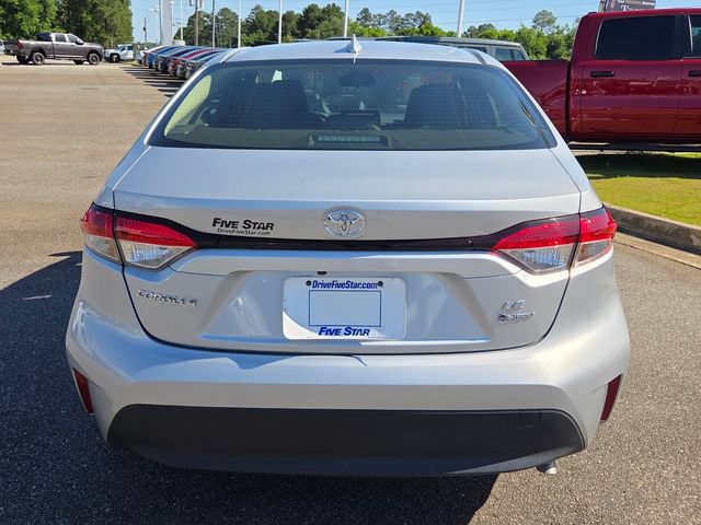 Used 2026 Toyota Corolla LE FWD image 11