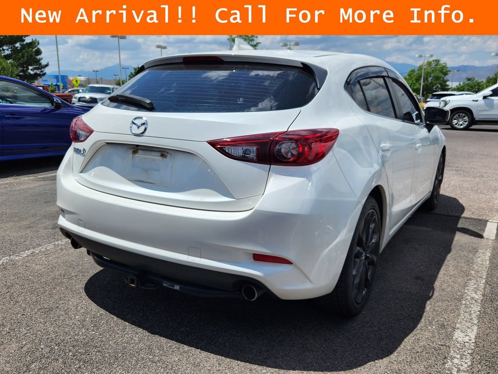 Used 2017 MAZDA MAZDA3 Grand Touring FWD image 4