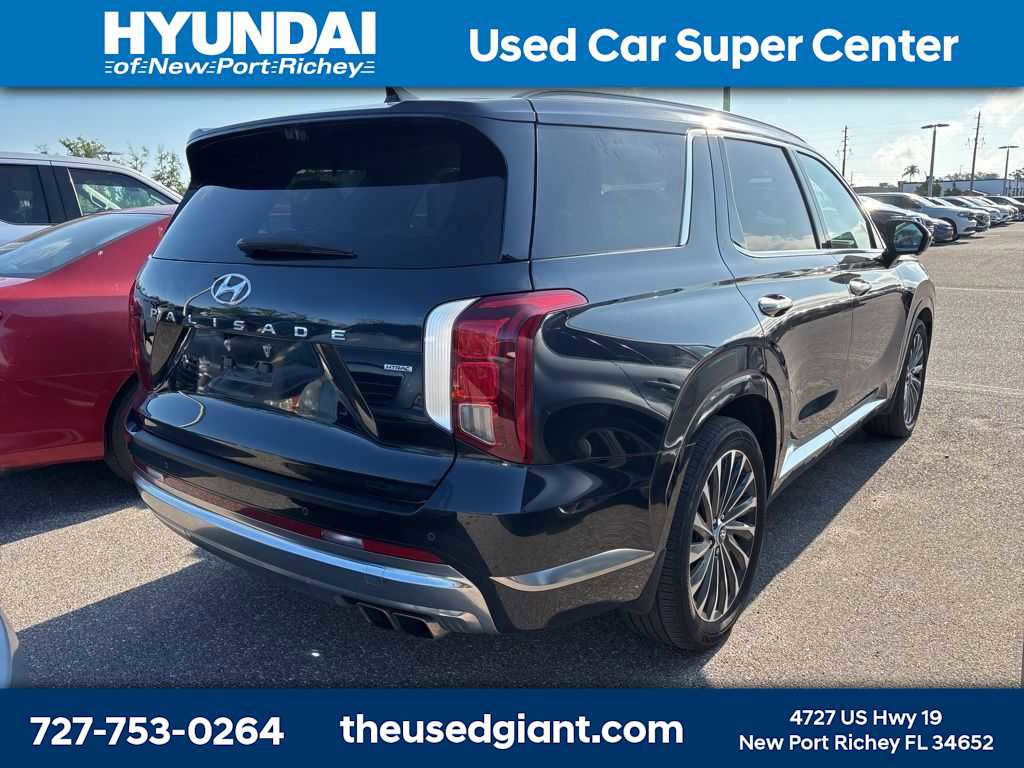 Used 2023 Hyundai Palisade Calligraphy AWD/4WD image 3