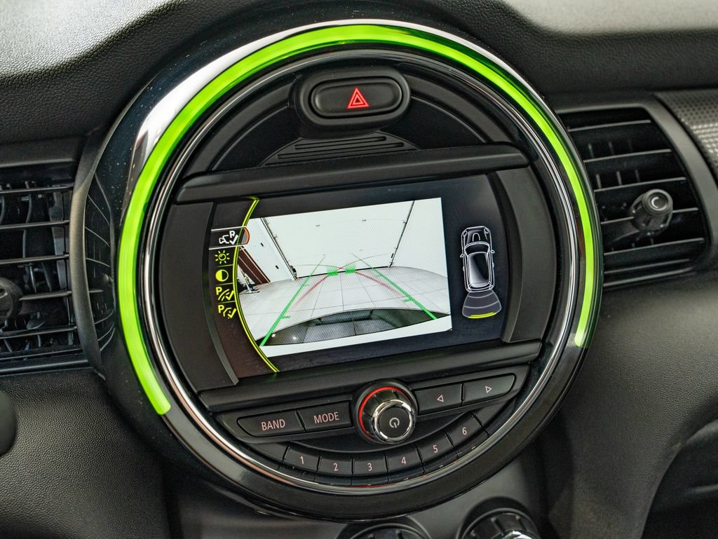 Used 2018 MINI Cooper 2-Door Hardtop FWD image 31