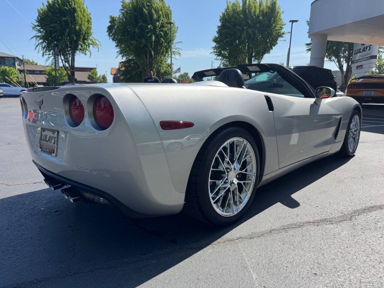 Used 2005 Chevrolet Corvette Convertible w/ Preferred Equipment Group RWD image 7