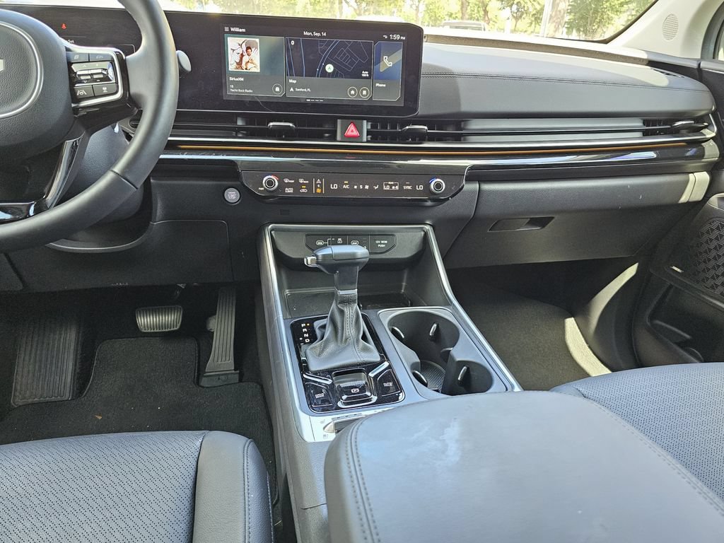 Used 2026 Kia Carnival SX Prestige FWD image 14