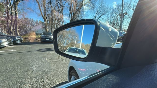 Used 2017 Volkswagen Jetta SEL image 29