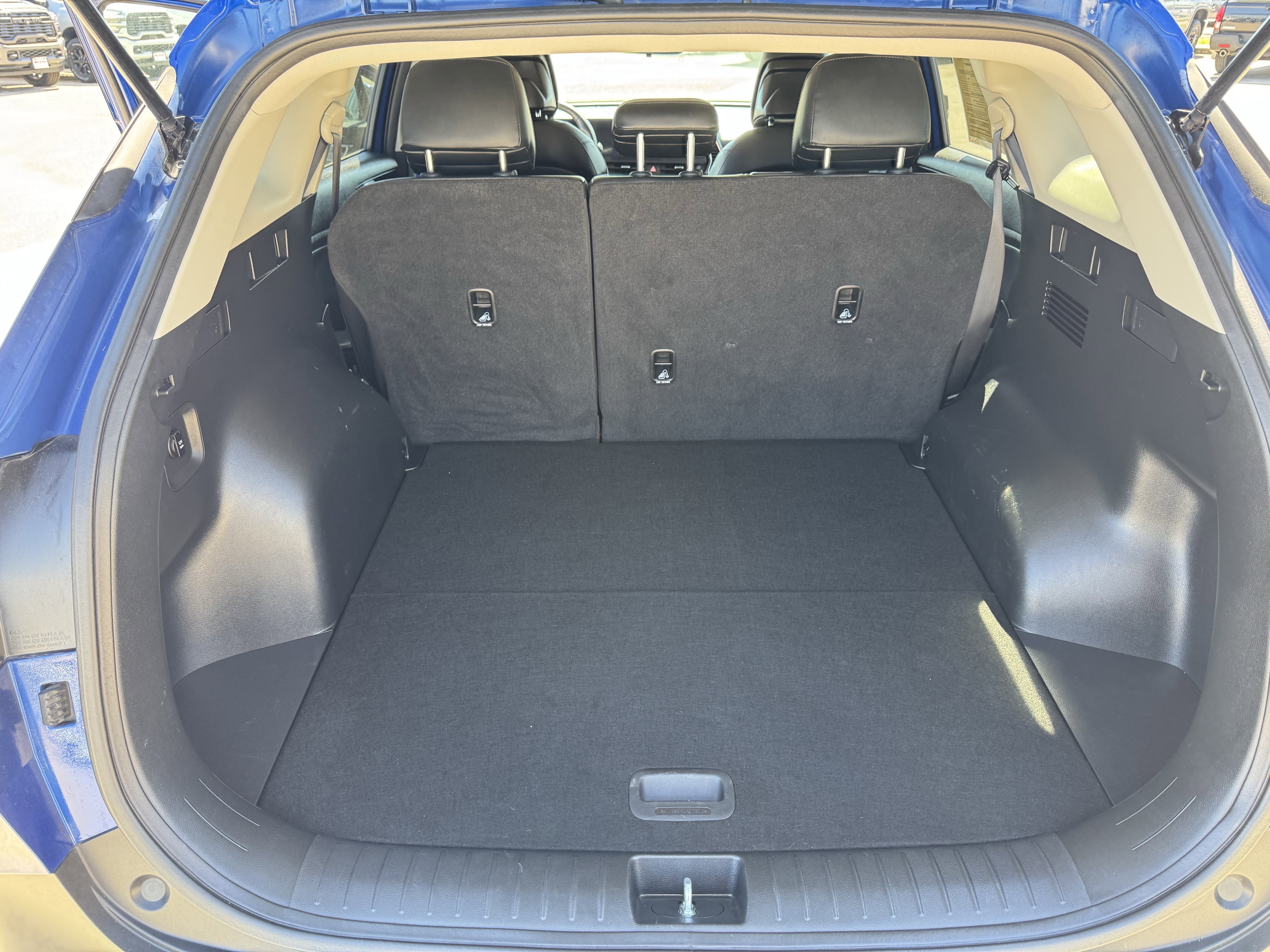 Used 2024 Kia Sportage EX image 30