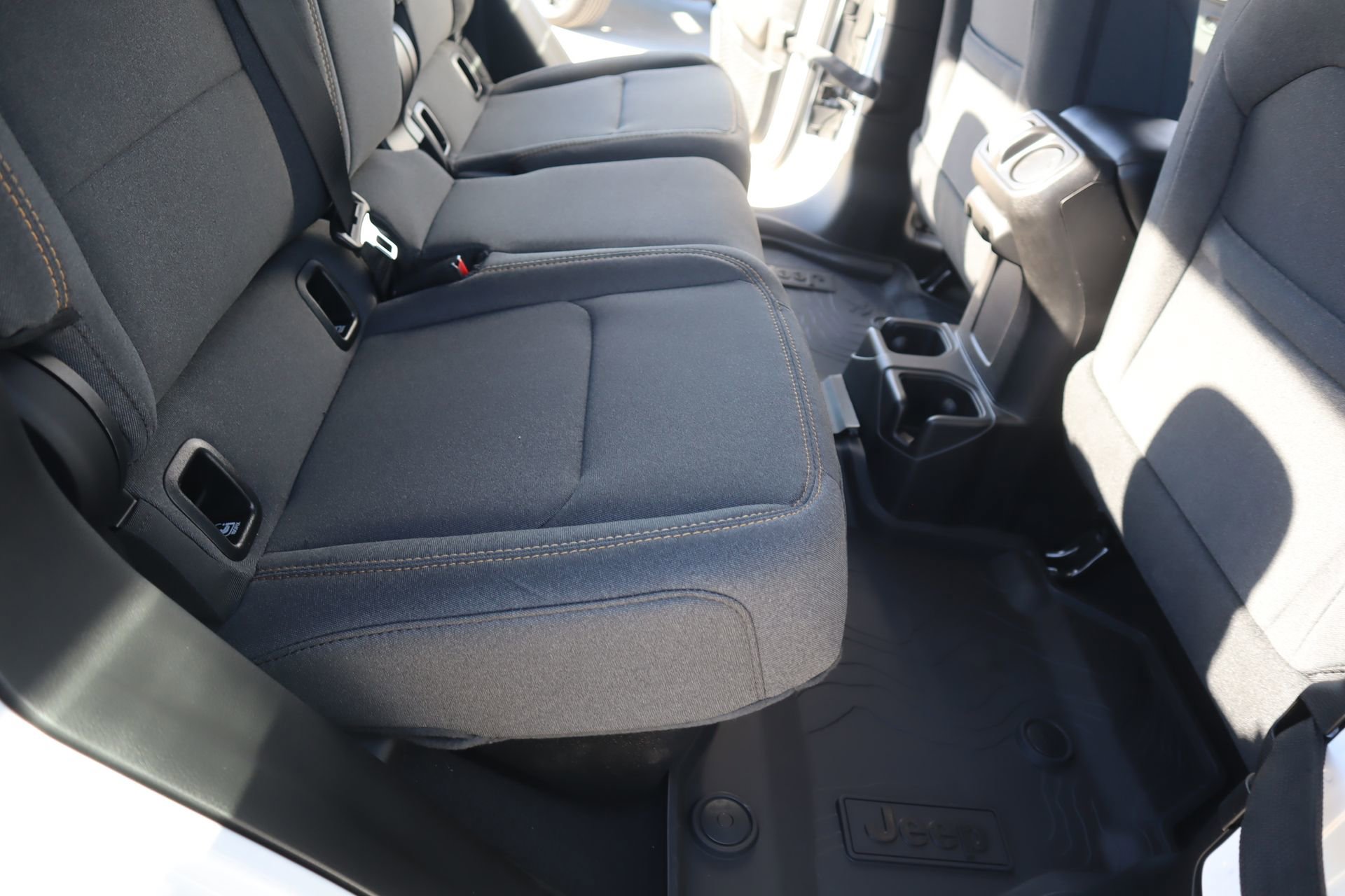 New 2026 Jeep Gladiator Sport image 13