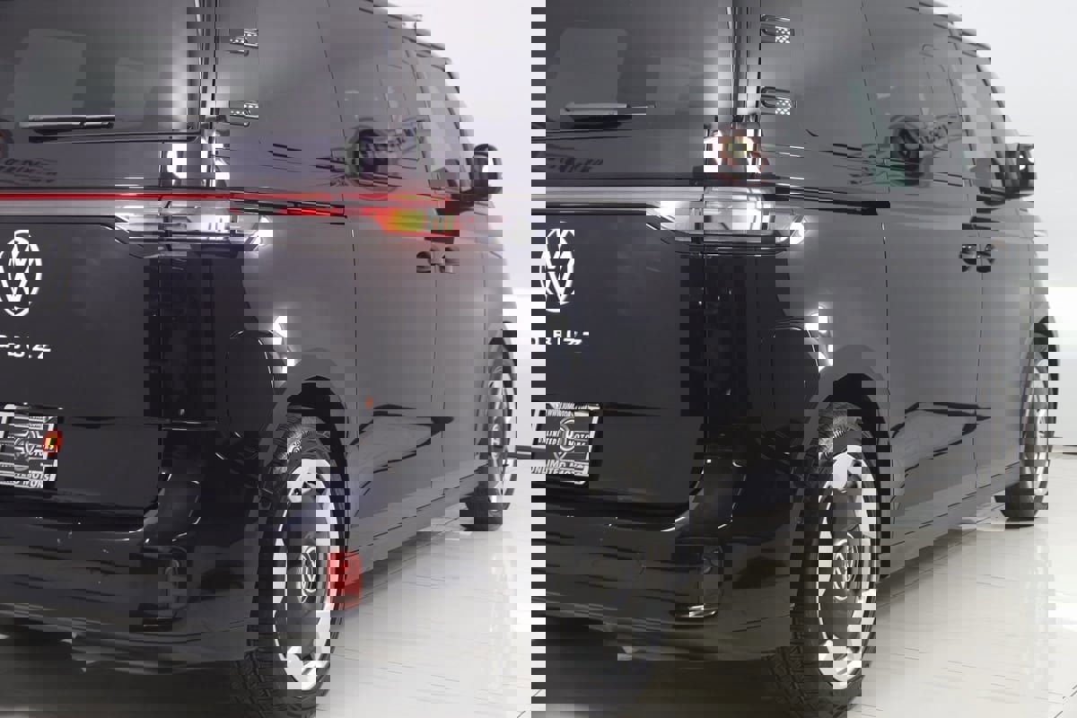 Used 2025 Volkswagen ID. Buzz Pro S image 49