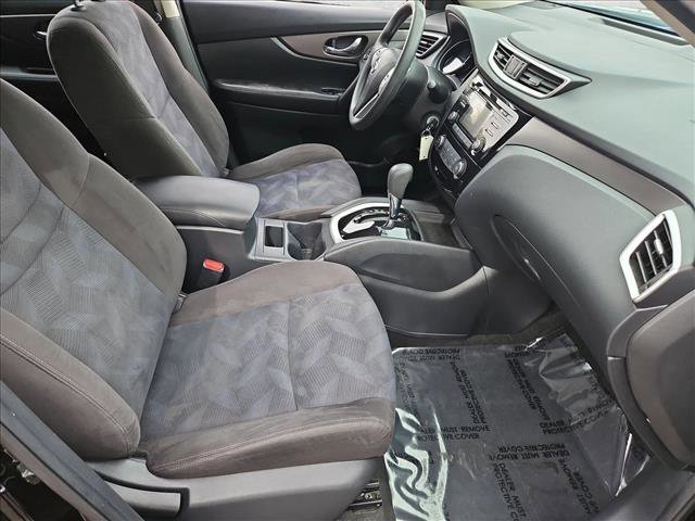 Used 2015 Nissan Rogue S image 26