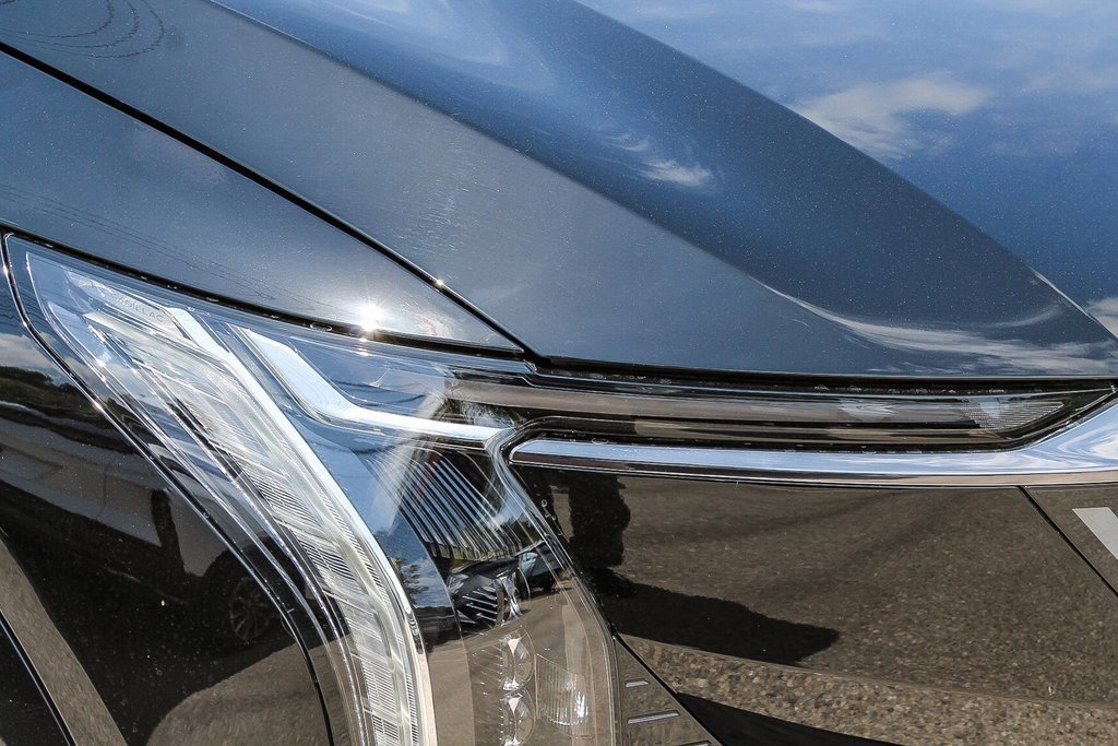 New 2025 Cadillac Optiq Sport 2 image 8