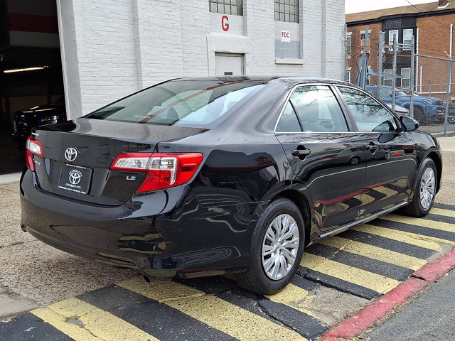 Used 2014 Toyota Camry LE FWD image 7