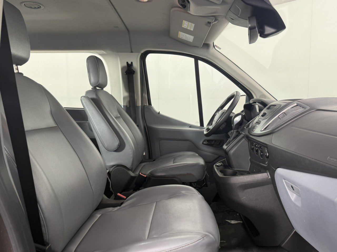 Used 2019 Ford Transit 350 XL RWD image 10