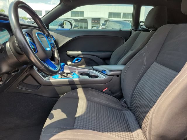 Used 2019 Dodge Challenger SXT RWD image 15