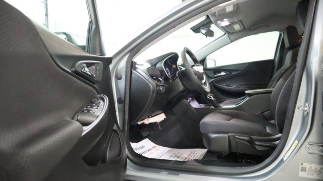 Used 2024 Chevrolet Malibu LS image 9