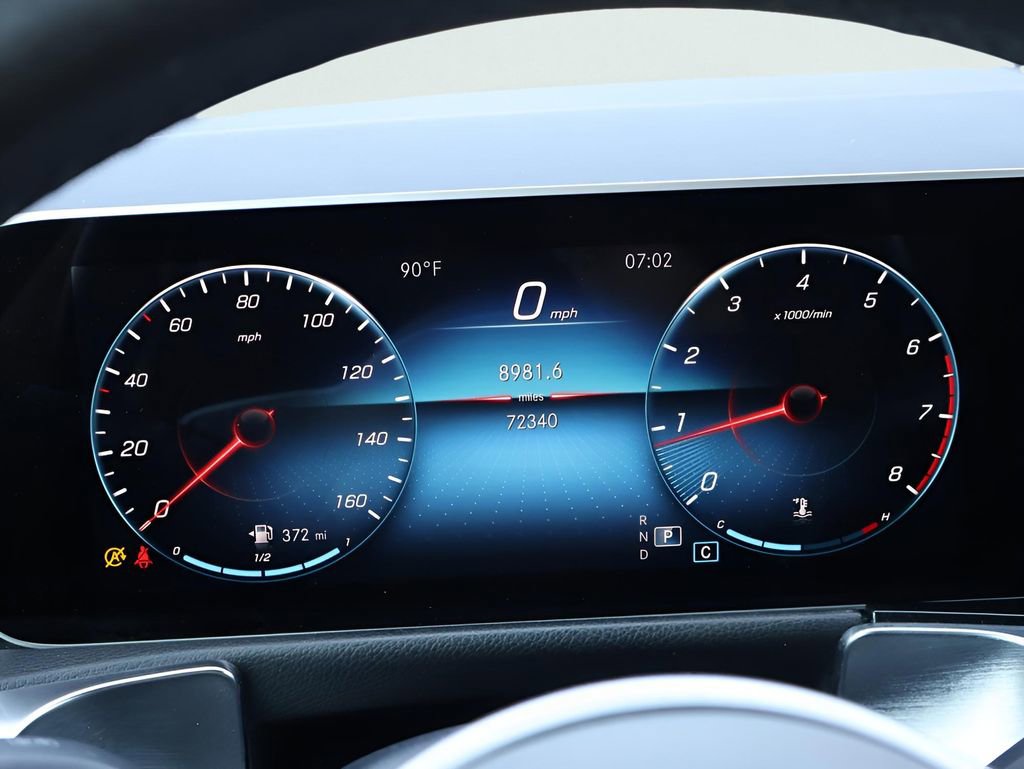 Used 2020 Mercedes-Benz GLB 250 4MATIC image 29