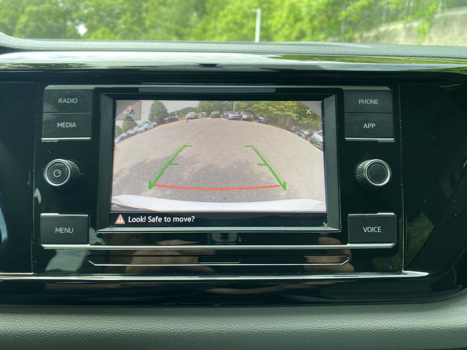 Certified 2022 Volkswagen Taos S FWD image 15