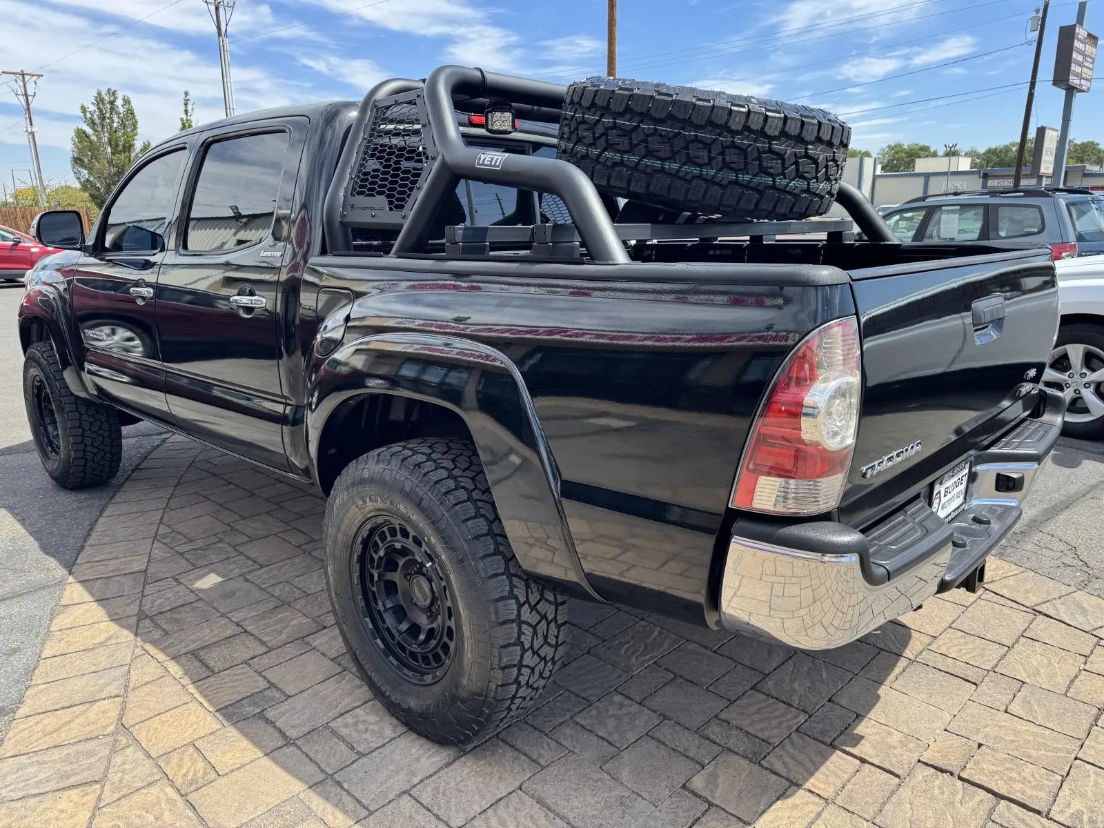 Used 2014 Toyota Tacoma 4x4 Double Cab w/ Limited Package image 4