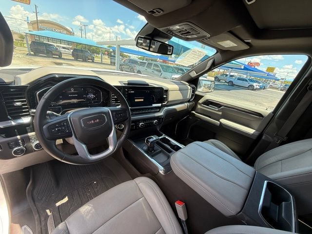 Used 2024 GMC Sierra 1500 SLT w/ SLT Premium Plus Package AWD/4WD image 17