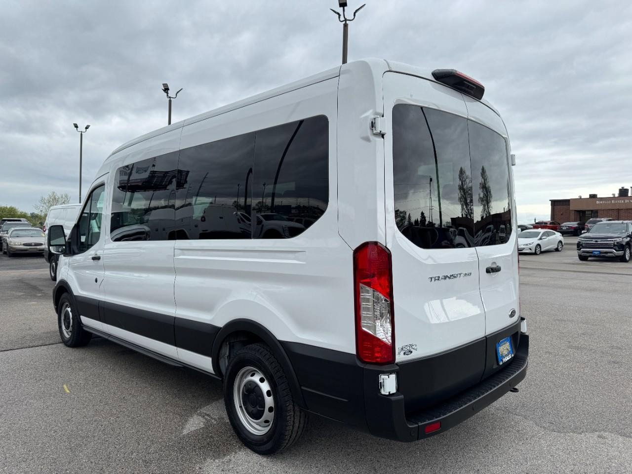 Used 2025 Ford Transit 350 XL image 5