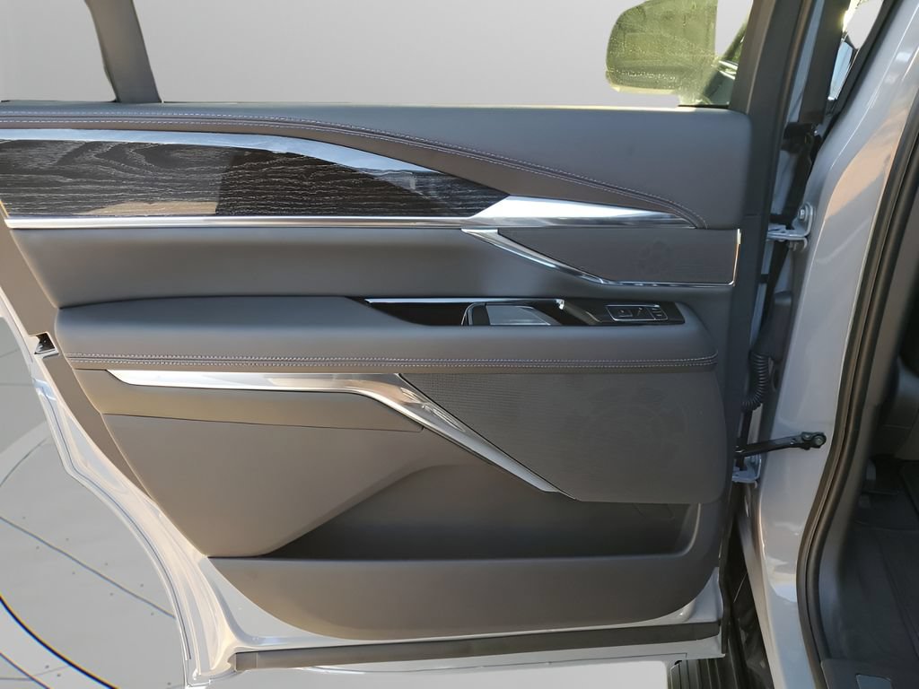 New 2026 Cadillac Escalade IQL Luxury AWD/4WD image 22