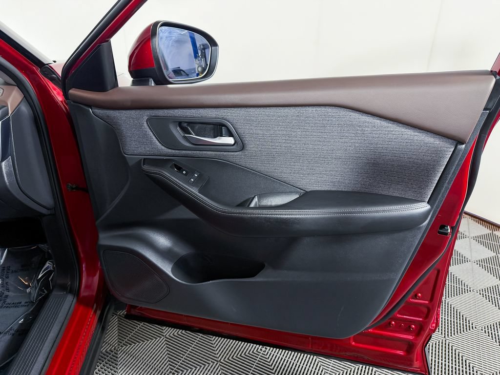 Certified 2021 Nissan Rogue SV AWD/4WD image 39