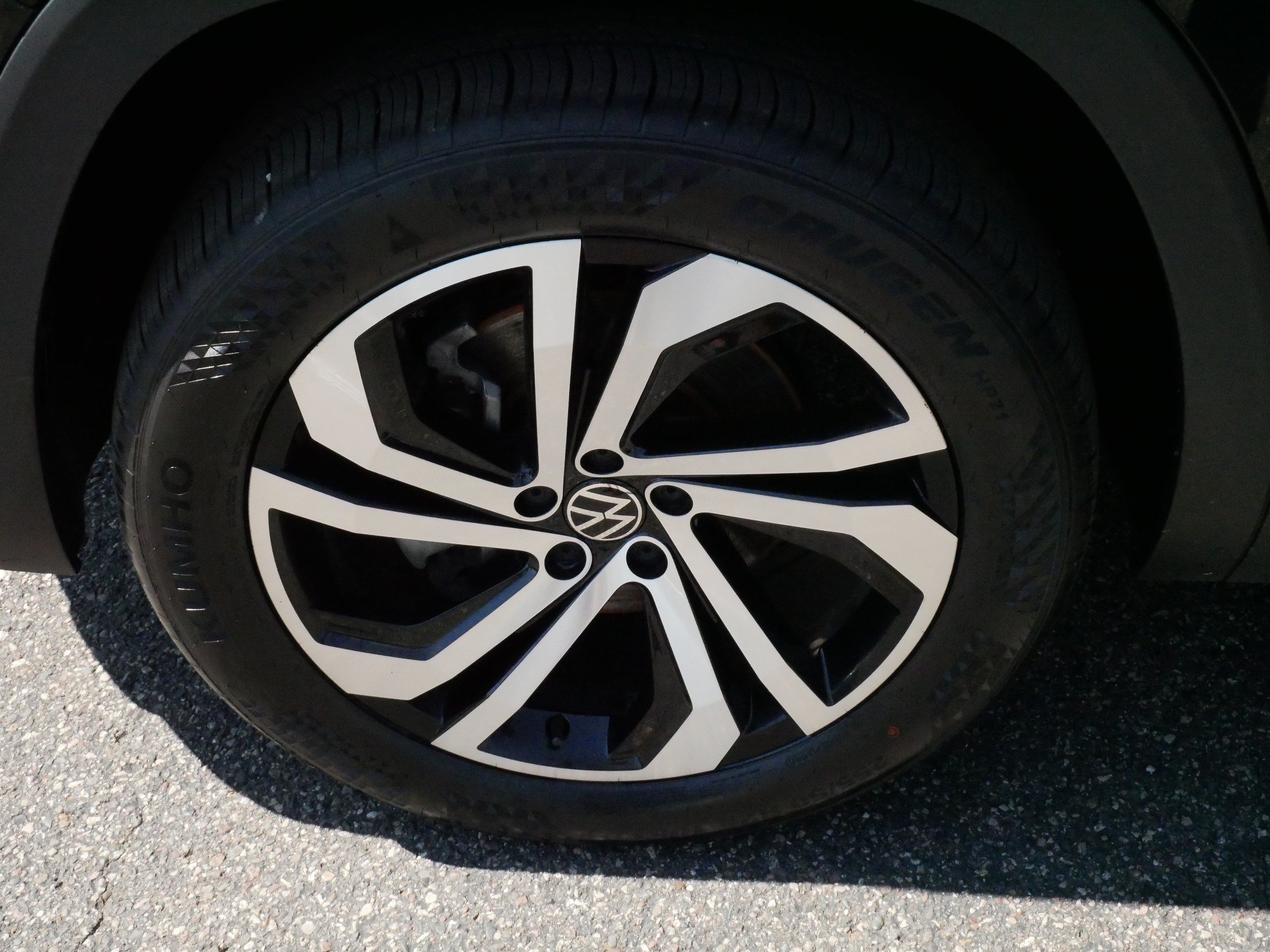 Certified 2023 Volkswagen Atlas SEL AWD/4WD image 15