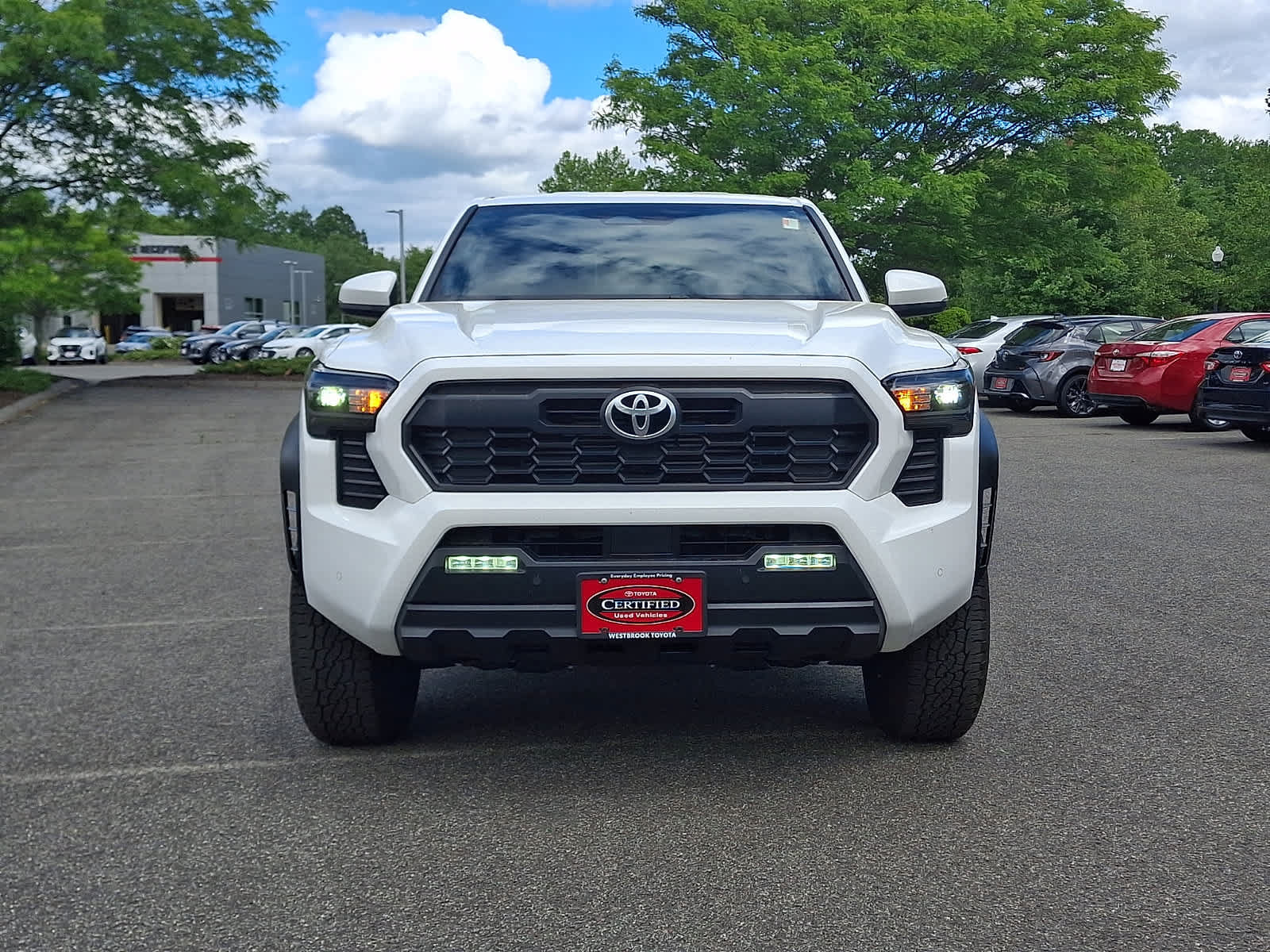 Certified 2024 Toyota Tacoma TRD Off-Road w/ TRD Off Road Upgrade Package AWD/4WD image 2