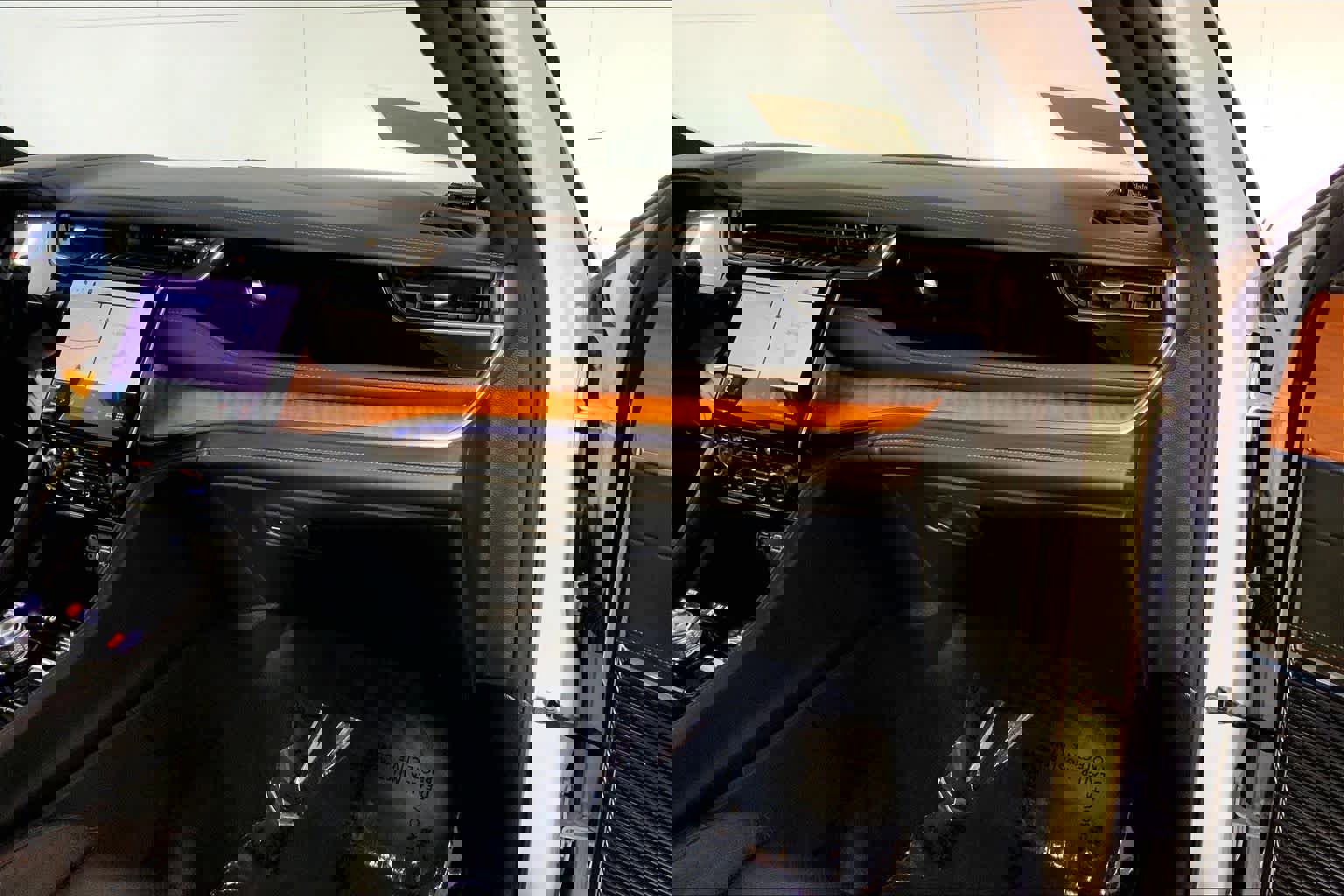 Used 2024 Jeep Grand Cherokee Summit AWD/4WD image 19