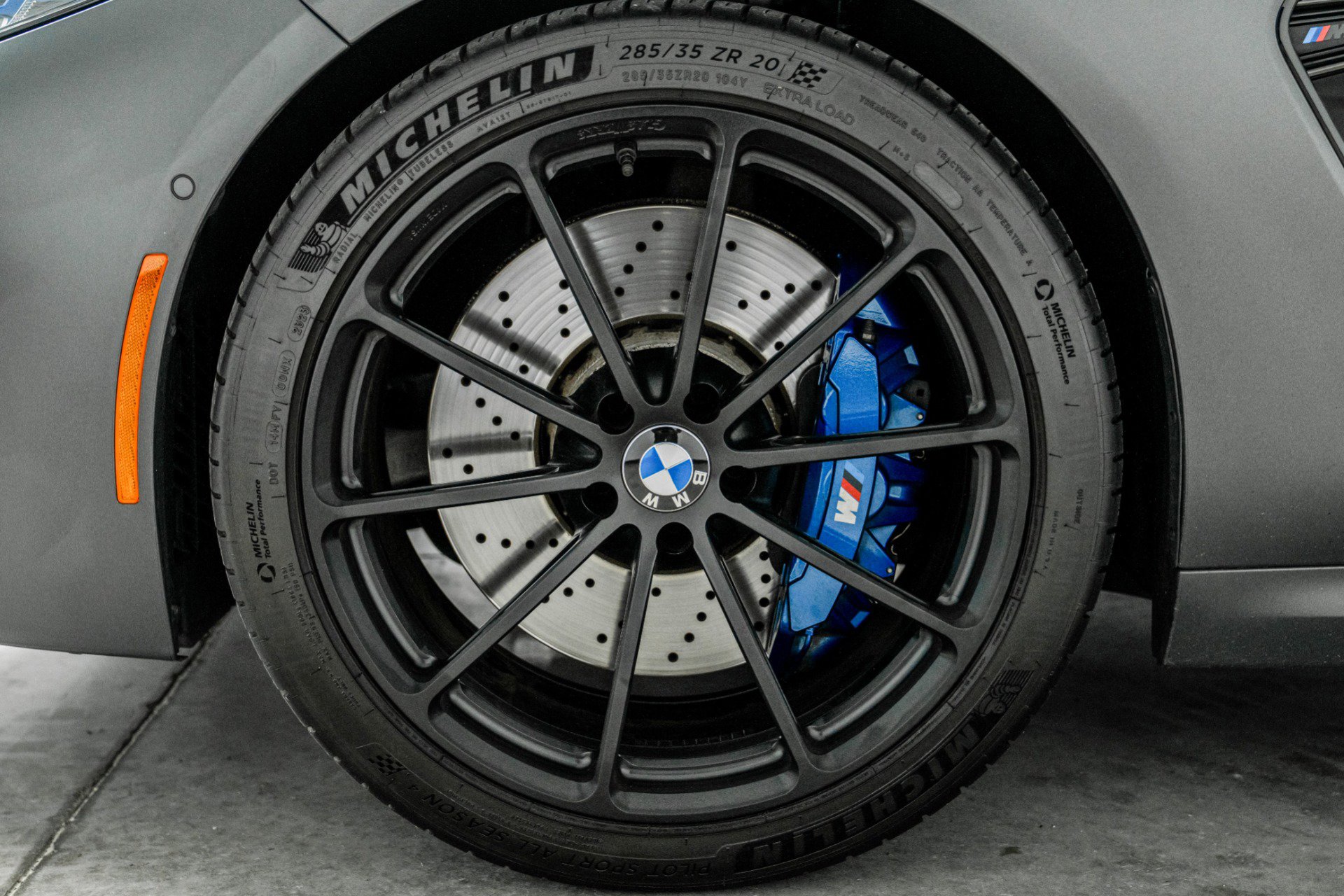 Used 2022 BMW M8 Competition AWD/4WD image 9
