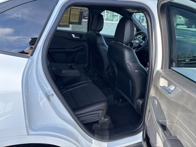 Used 2023 Ford Escape ST-Line Select image 11