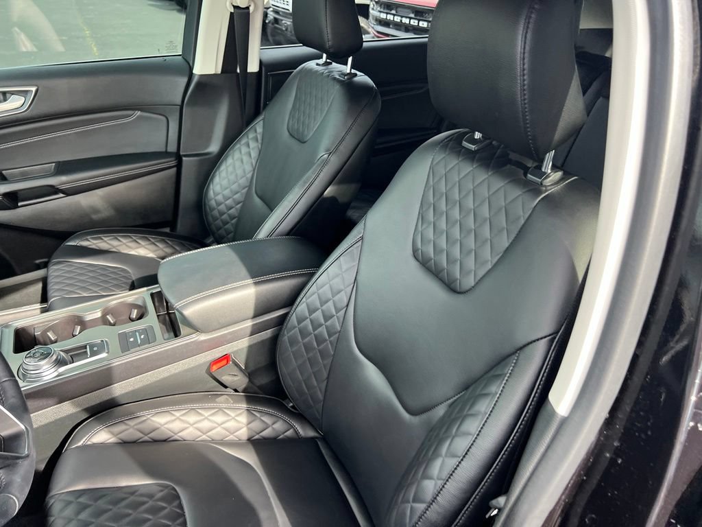 Certified 2023 Ford Edge Titanium AWD/4WD image 13