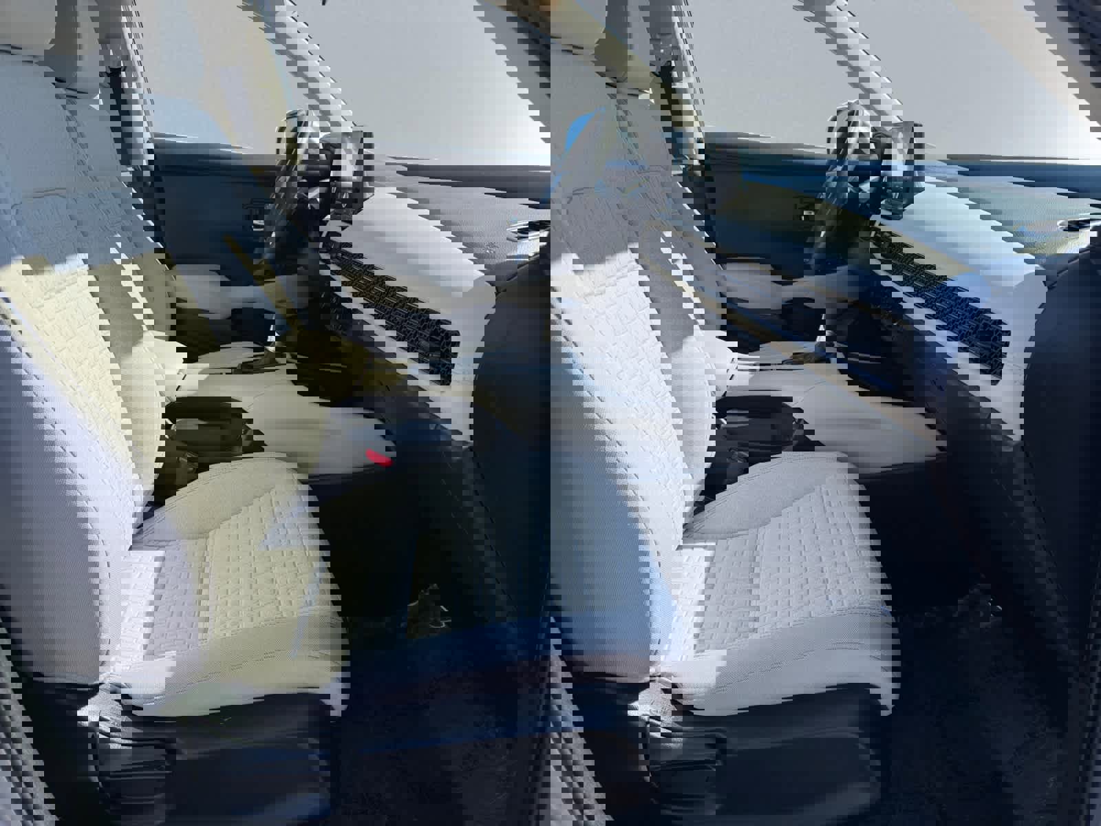 Used 2023 Honda HR-V LX image 21