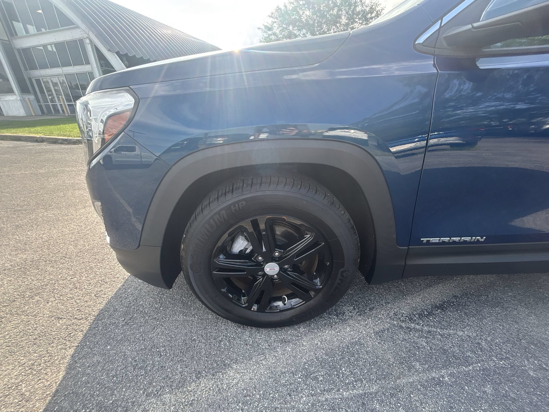 Certified 2020 GMC Terrain SLE w/ Driver Convenience Package FWD image 32