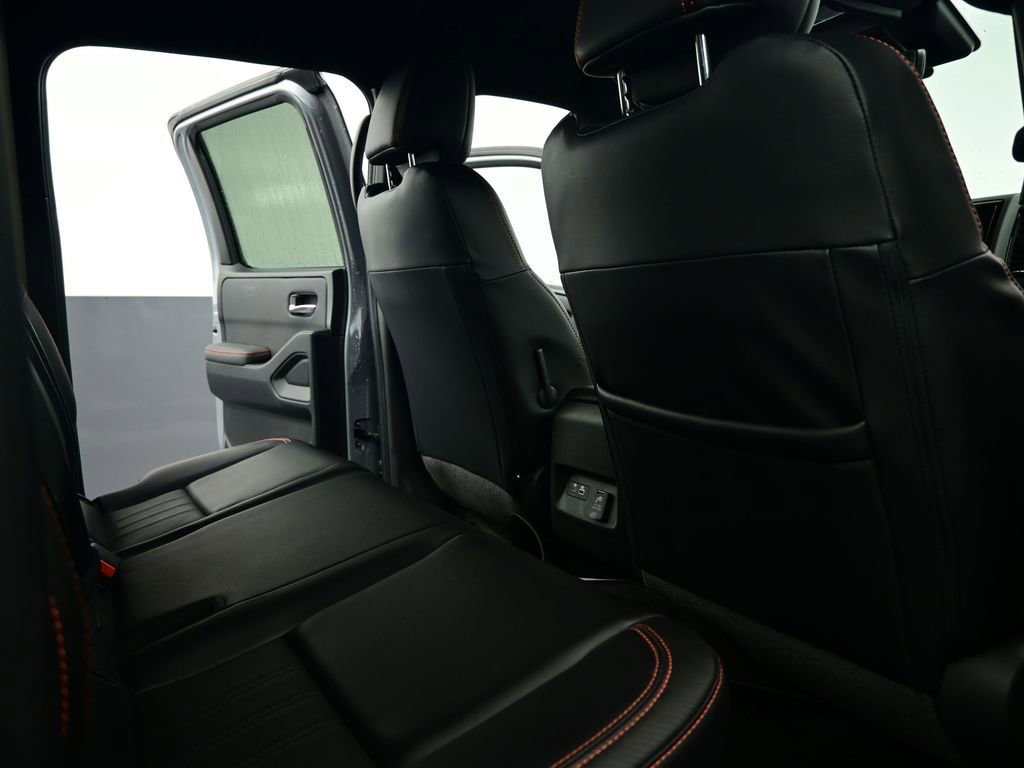 Used 2024 Nissan Frontier PRO-4X w/ Pro Premium Package image 63