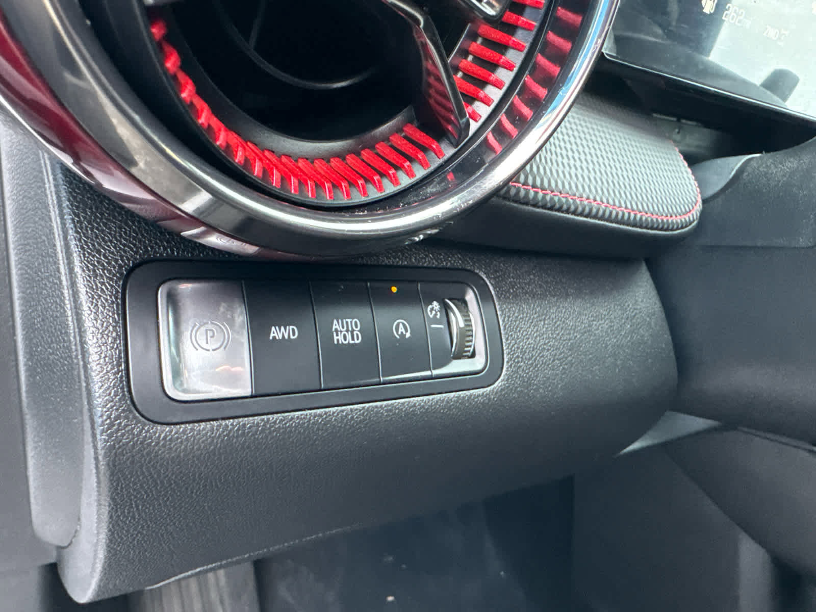 Used 2025 Chevrolet Equinox RS w/ Safety and Technology Package image 19