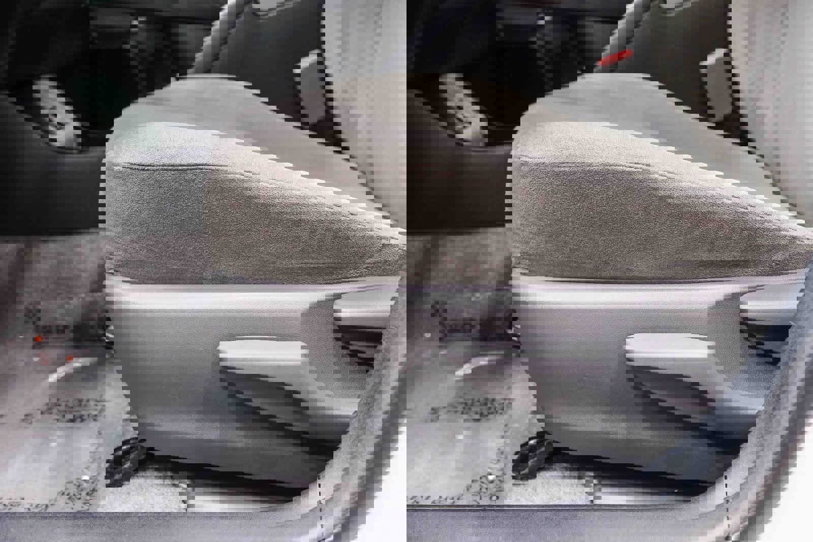 Used 2015 Toyota Prius Prime Plug-In Hybrid image 20