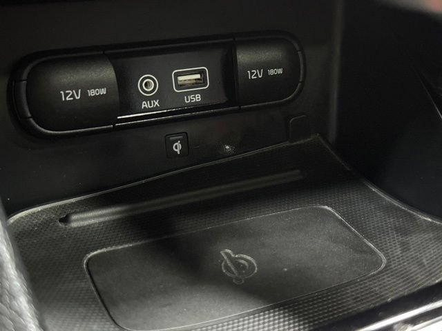 Used 2019 Kia Niro Touring FWD image 22