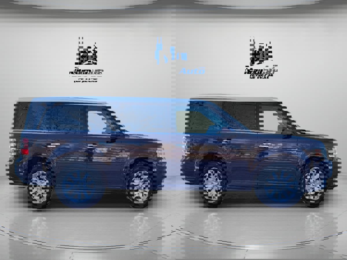 Used 2009 Ford Flex SEL image 2