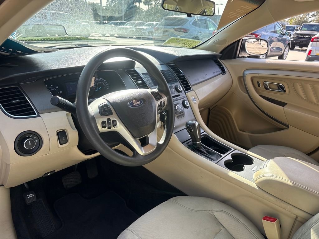 Certified 2017 Ford Taurus SE image 7