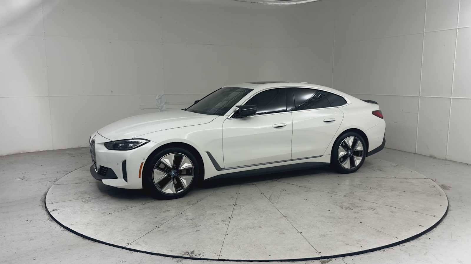 Certified 2023 BMW i4 eDrive40 RWD image 5