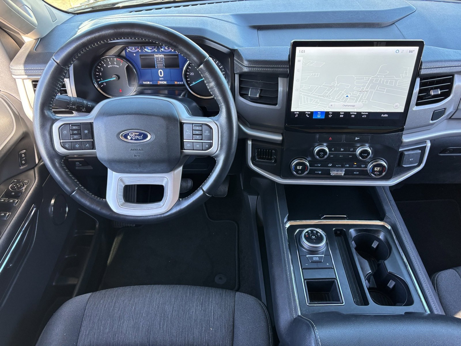 Used 2022 Ford Expedition XLT image 3