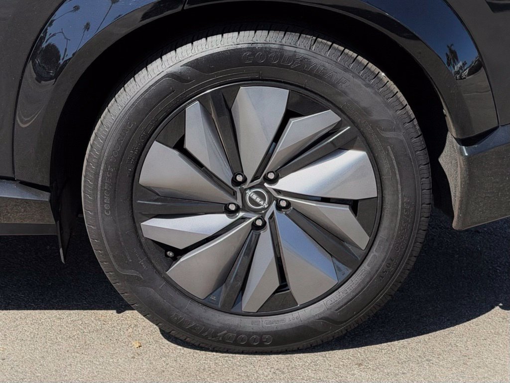 Certified 2023 Nissan Ariya FWD image 9