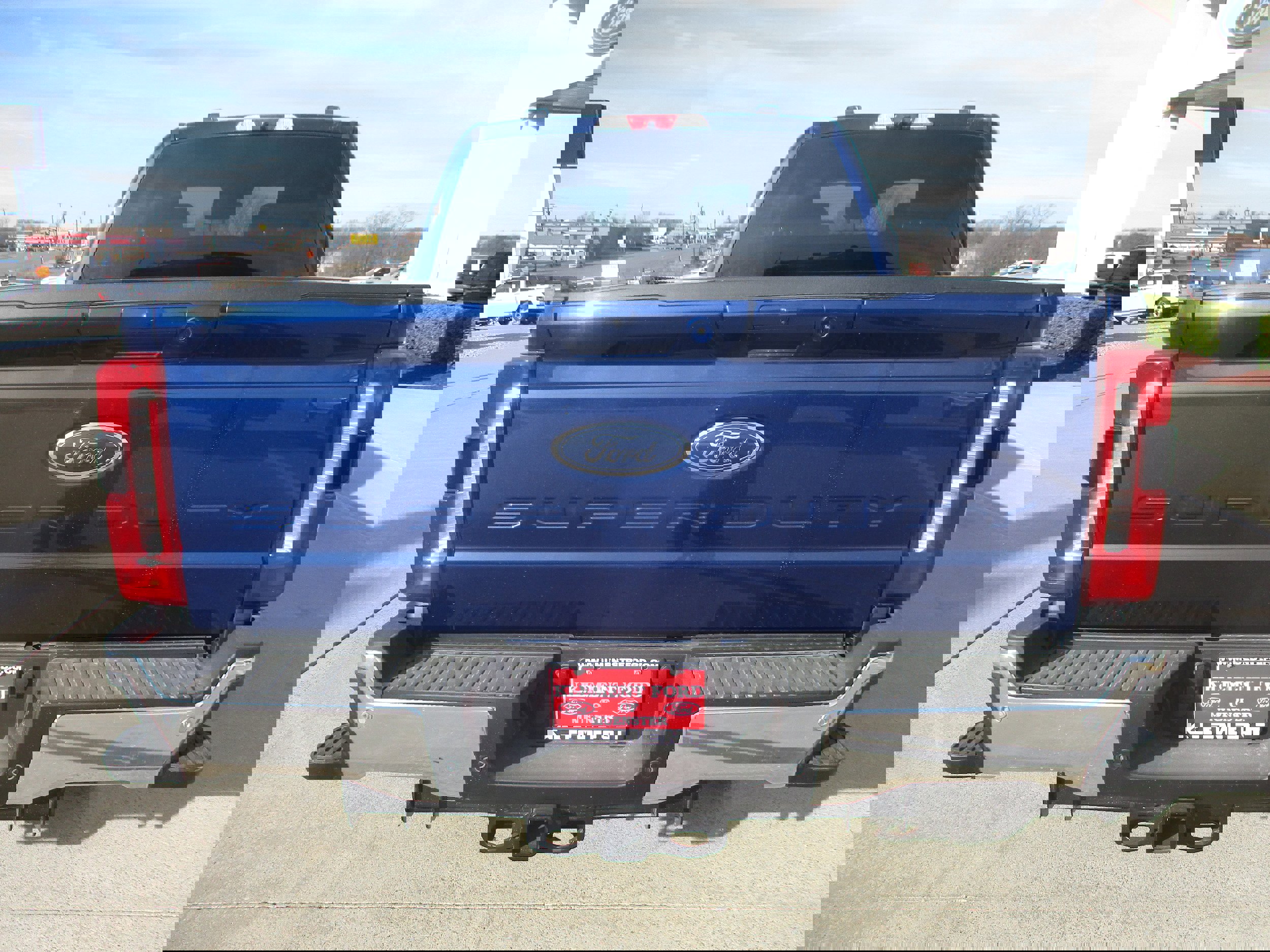 New 2026 Ford F250 Lariat w/ FX4 Off-Road Package image 4