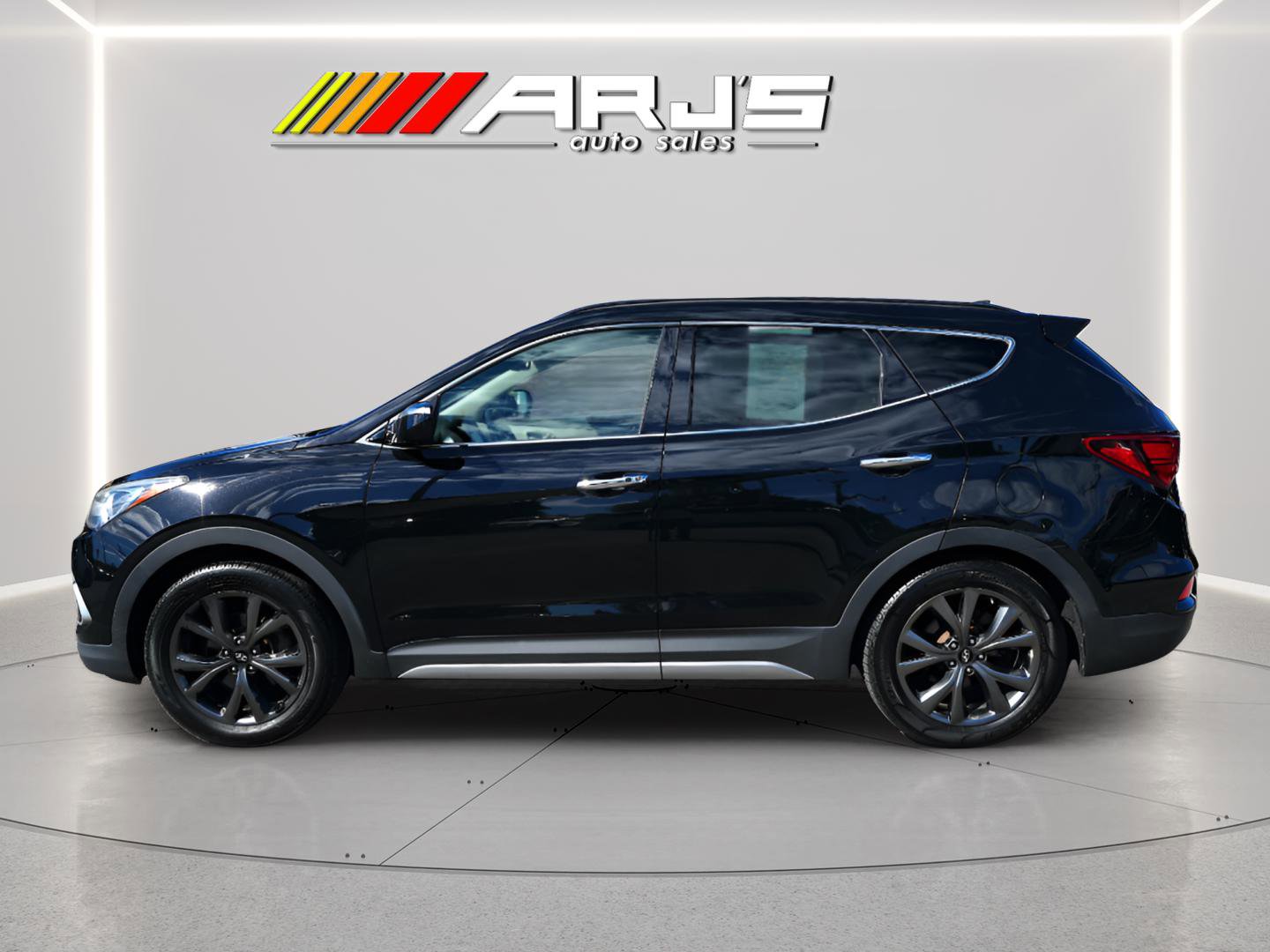 Used 2017 Hyundai Santa Fe Sport w/ Cargo Package image 2
