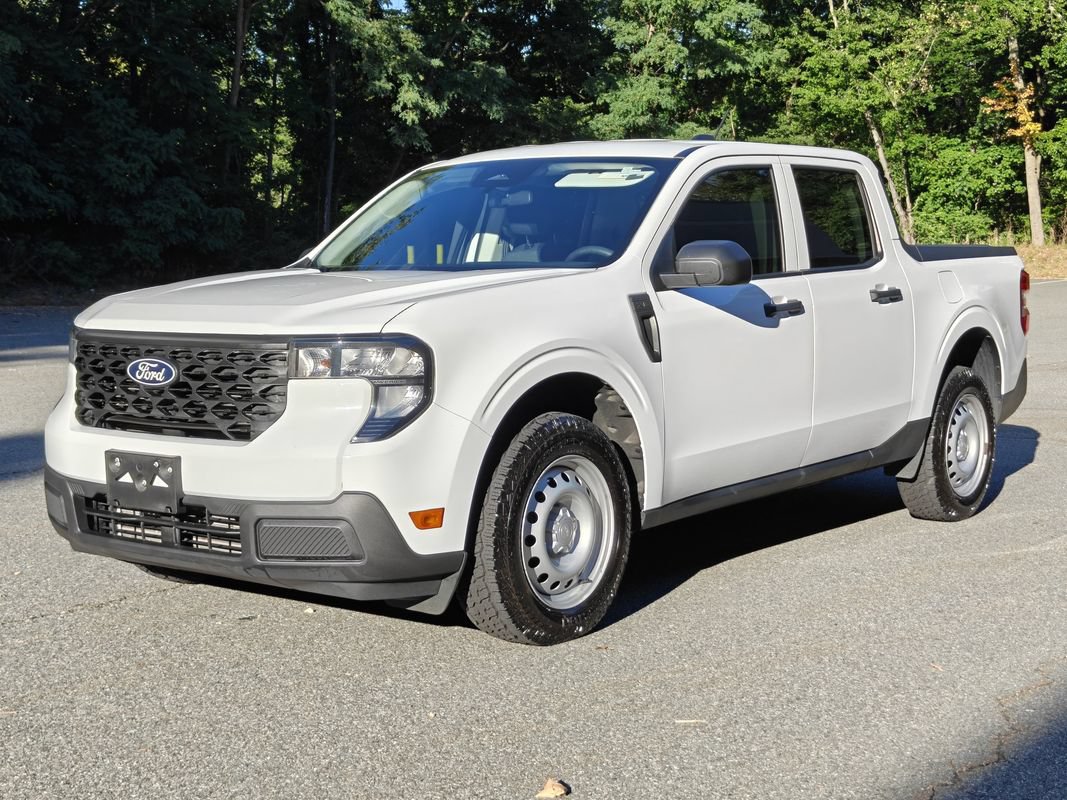 Used 2025 Ford Maverick XL w/ Equipment Group 102A AWD/4WD image 7