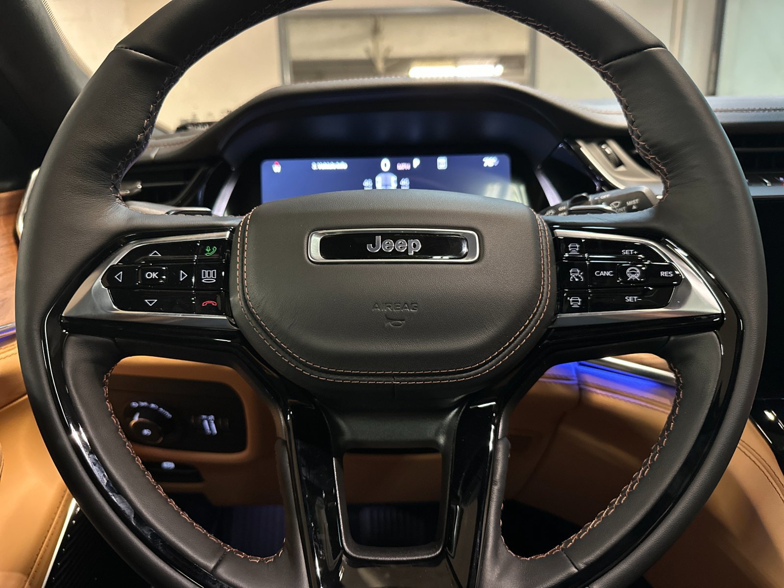 New 2026 Jeep Grand Cherokee Summit w/ Obsidian Package AWD/4WD image 23