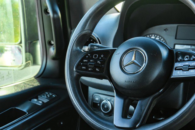 Used 2020 Mercedes-Benz Sprinter 2500 image 15