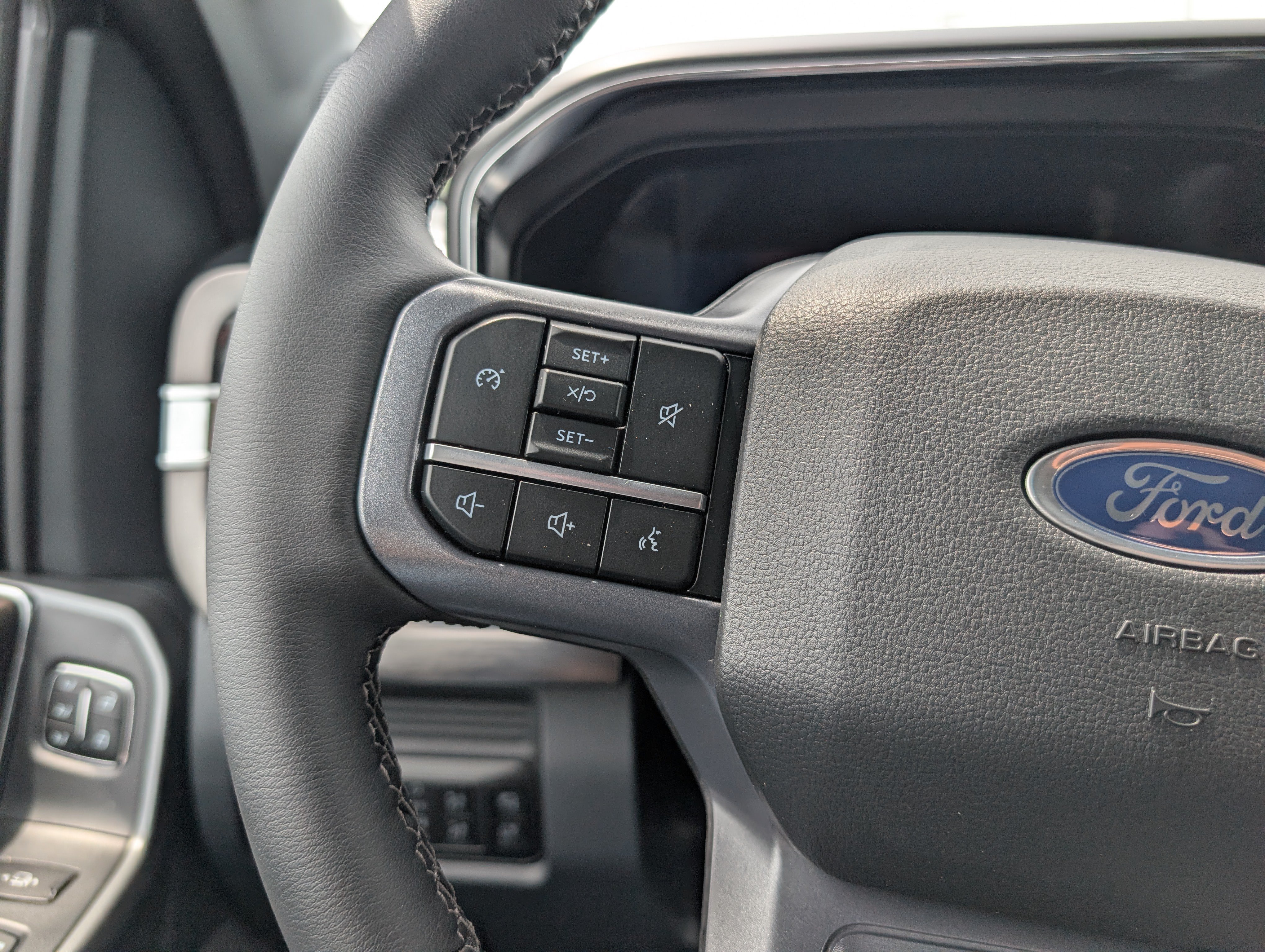 New 2026 Ford F250 Lariat w/ Tremor Off-Road Package AWD/4WD image 19