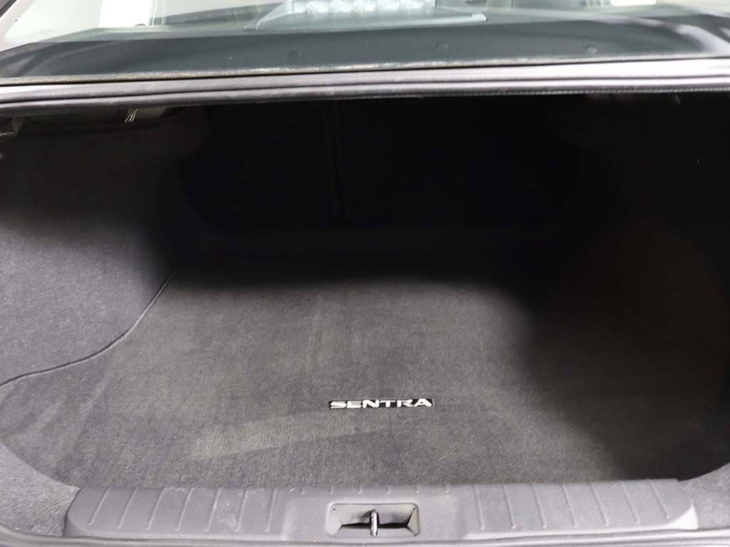Used 2023 Nissan Sentra SR w/ SR Premium Package image 20